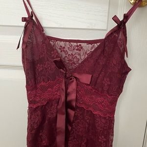 burgundy lace tank top